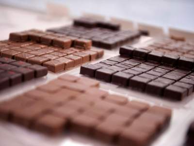 В Швейцарии выпустили шоколад, облегчающий женские "страдания"