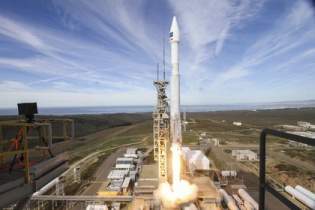 Американцы с пятой попытки запустили ракету Atlas V