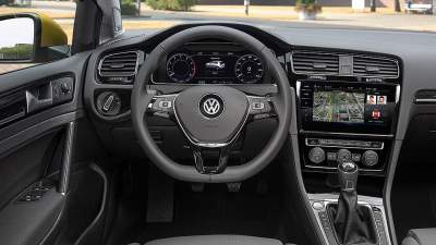 Volkswagen официально представила обновленный Golf