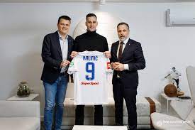 Nikola Kalinic signs for Hajduk Split until end of season on €1 salary